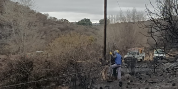 Alrededor de 2000 metros de fibra dañada por los incendios en El Trapiche