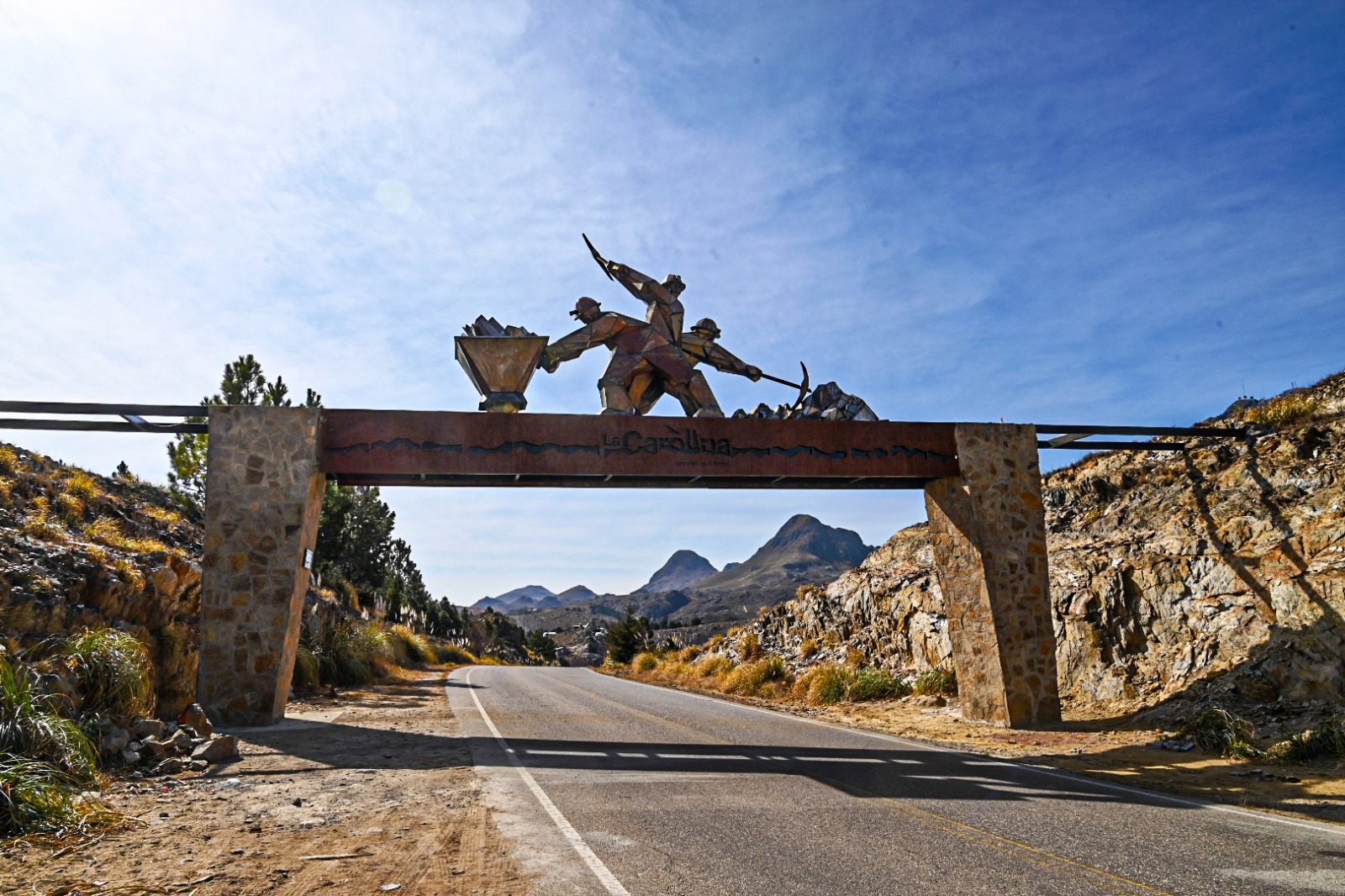 La Carolina: Nuevo pórtico a la historia, homenaje al pueblo minero
