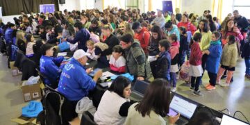 Buena Esperanza: Entregaron computadoras. Ya son 57.680 los dispositivos entregados en la provincia.