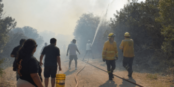 Bomberos Voluntarios combatieron un incendio en la Villa de Merlo