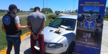 Detuvieron a un hombre con droga en el peaje de La Toma