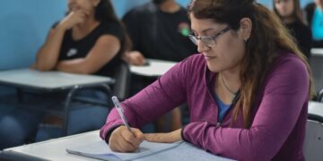 Reinauguraron una escuela en Fraga para que más alumnos puedan terminar el secundario