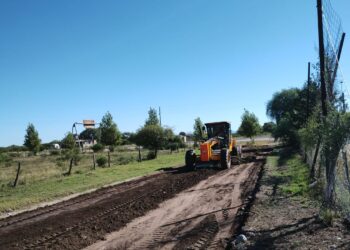 Vialidad Provincial desplegó equipos y maquinarias en Renca y Villa de la Quebrada