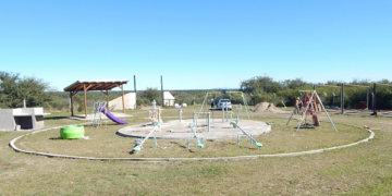 El Gobierno construye un espacio recreativo en Cortaderas