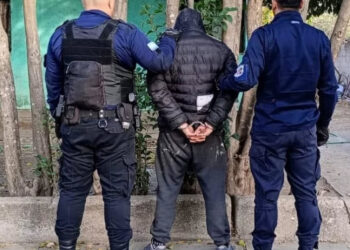 Villa de Merlo: lo demoran por un disturbio y le encuentran una gran cantidad de dinero que sería robado