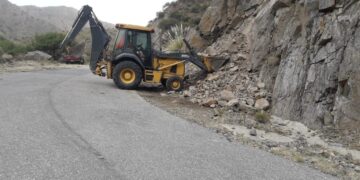 Vialidad Provincial realizó mantenimiento de caminos en Villa Larca, Juan Llerena, Nogolí y Piedra Bola