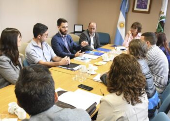 Buscan mejorar el tratamiento legislativo de los presupuestos de los municipios comisionados