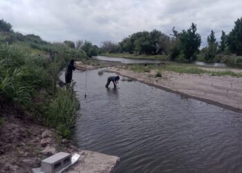 San Luis Agua tomó muestras del río Conlara