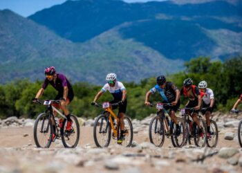 Ciclismo de montaña en Leandro N. Alem: deporte, fiesta y motor económico