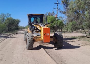 Vialidad Provincial realizó mantenimiento de caminos rurales en Ayacucho, Pringles y Belgrano