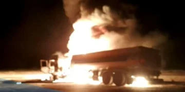 Santa Rosa del Conlara: Ardió un camión que transportaba combustible cerca de Santa Rosa