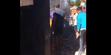 Paso Grande: Por una falla eléctrica se les quemó la casa completa