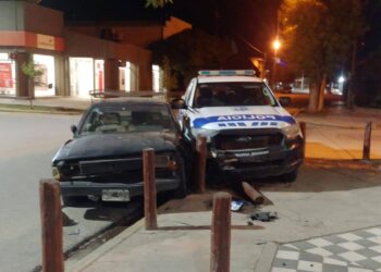 La Toma: Un automóvil conducido por un menor de 13 años colisiono a un patrullero que realizaba recorridos de prevención