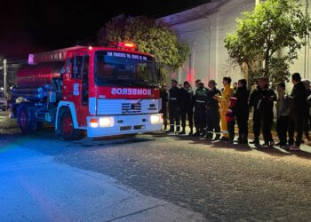 Bomberos de San Francisco del Monte de Oro, mejoran su equipamiento con un camión cisterna