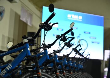 En Unión también ruedan las TuBi: el Gobierno entregó 26 bicicletas en la Escuela N°22