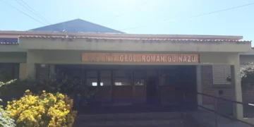 Festejo con bengala terminó con 12 alumnos intoxicados en escuela de La Calera