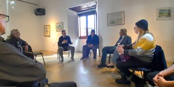 Brindaron una charla informativa para artesanos de la madera en San Francisco del Monte de Oro