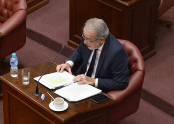 El senador Hugo Olguín cruzó al Vice gobernador Endeiza por no acompañar el repudio al veto de Milei presupuesto universitario