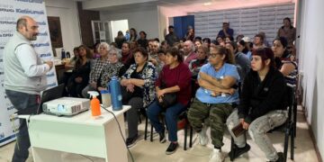 En Buena Esperanza, el INTA entregó 102 kits a vecinos y vecinas en el marco del programa “Activa tu Huerta