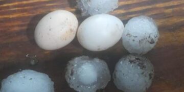 Piedras del tamaño de un huevo cayeron en Naschel, y cercanías de Tilisarao y La Toma