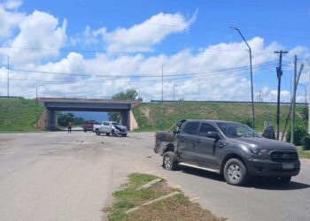 Dos camionetas protagonizaron un choque en el ingreso a Santa Rosa del Conlara