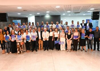 El Gobierno acordó con 37 municipios para realizar más de 300 viviendas de autoconstrucción asistida