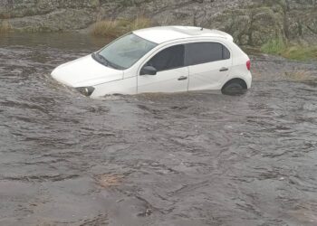 Intervención por vehículo arrastrado en badén