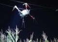 Naschel: Un drone agrícola provocó inconvenientes al quedar colgado en el tendido eléctrico