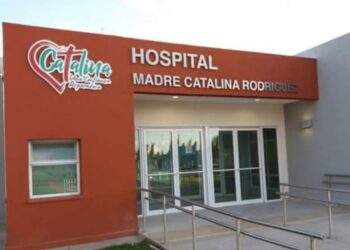 Hospital Madre Catalina: trabajadores denuncian un sistema ‘al límite’ y convocan a una asamblea abierta
