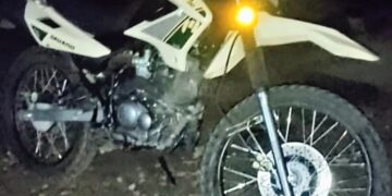 San Francisco: Circulaba en contramano, sin papeles y haciendo maniobras peligrosas. Le fue retenida la moto