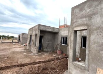 El Gobierno avanza con la construcción de 16 viviendas en Villa Larca y La Calera