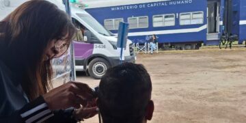 Beazley recibió al tren de Capital Humano en su primera jornada en la provincia