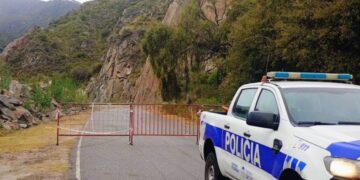 Cortaron preventivamente el camino que une Nogolí con Río Grande por presencia de aguanieve en la carpeta asfáltica