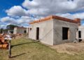 Más de 30 nuevos hogares avanzan firmes en el sur provincial