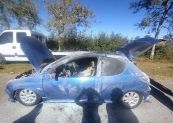 Se incendió un vehículo en la Autopista de las Serranías Puntanas a la altura de La Cumbre