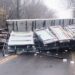 La Punilla: una camioneta que remolcaba un acoplado volcó sobre la ruta provincial 30