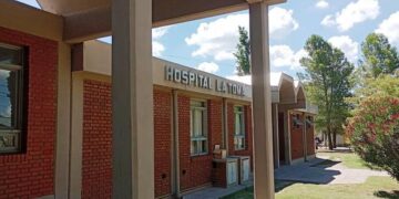 El Hospital de La Toma amplía a Pediatría su sistema digital de turnos