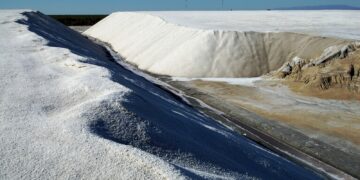 Salinas del Bebedero: el desierto blanco deslumbra año tras año a miles de visitantes