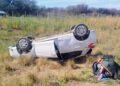 Dos mujeres y tres niños resultaron lesionados tras el vuelco de un automóvil en la ruta provincial 55